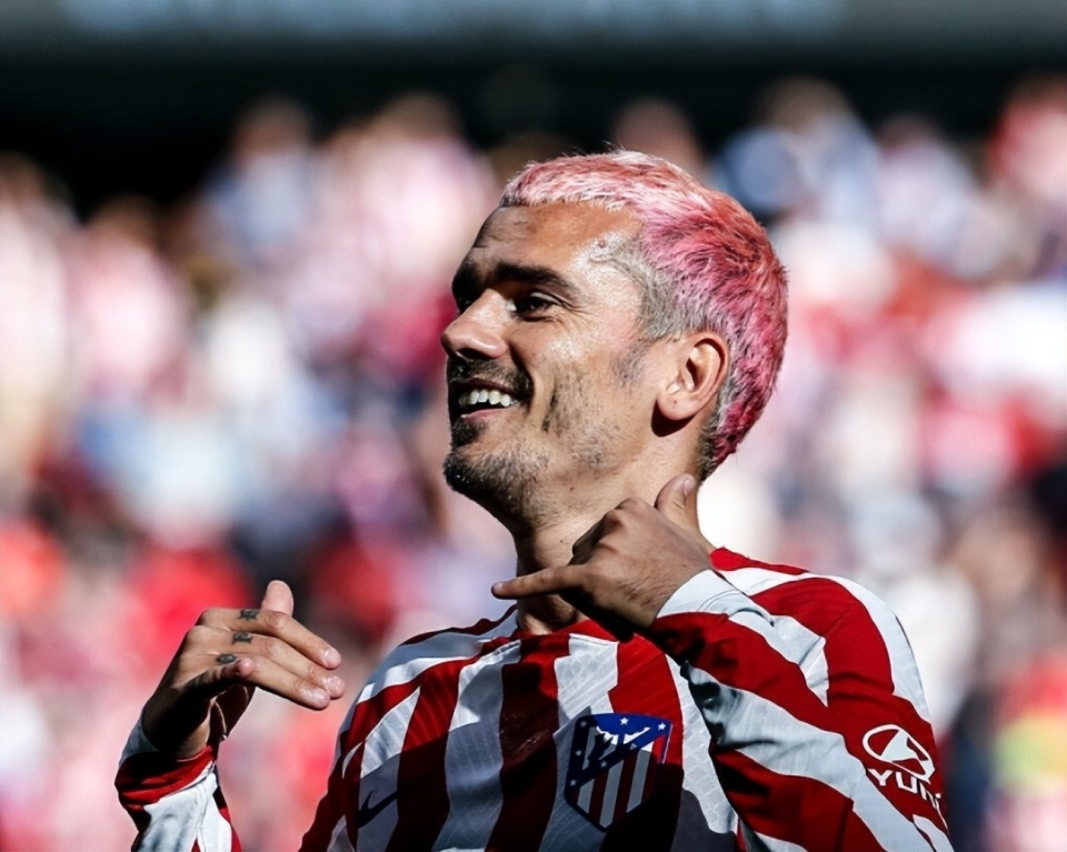 巴萨横扫阿森纳，格列兹曼惊艳世界