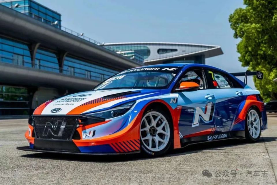 赛车赛后采访曝光,内幕引发热议 赛车赛后采访曝光,内幕引发热议