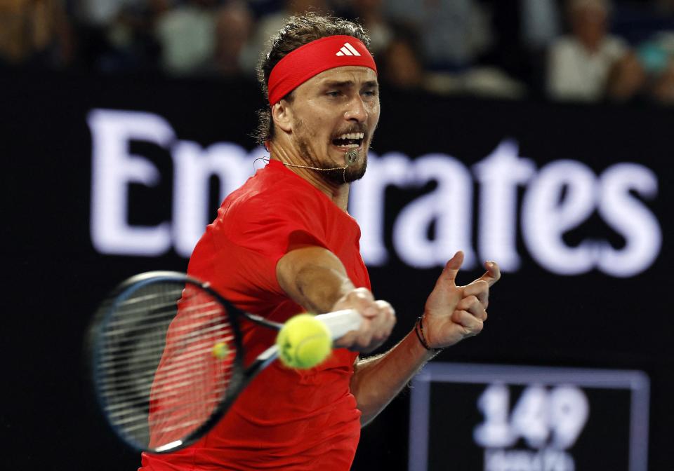 澳网轻取美网,兹维列夫点燃赛场 澳网轻取美网,兹维列夫点燃赛场