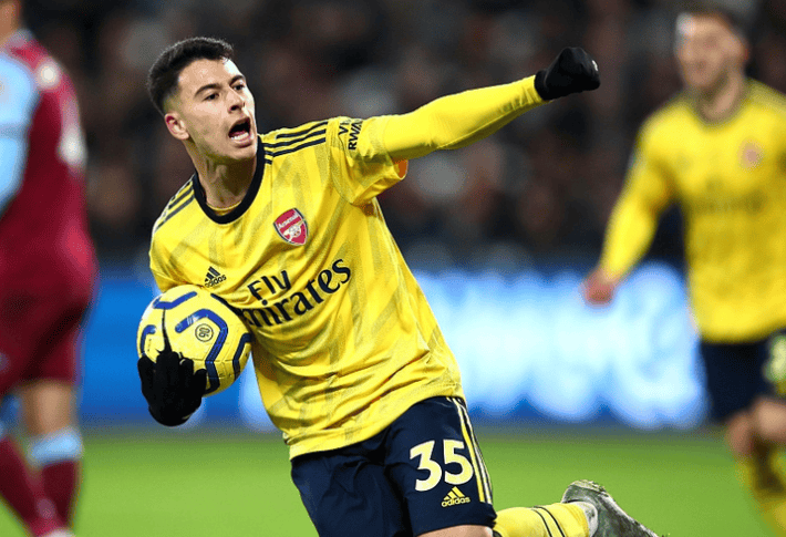 曼城逆转巴黎，马丁内利高光表现