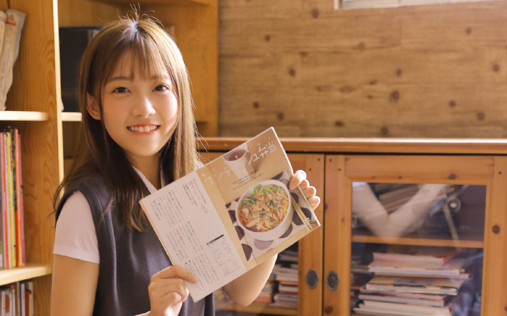 引擎逆转与沉默守护，梅赛德斯的疾风翻盘与佩雷兹的静流砥柱