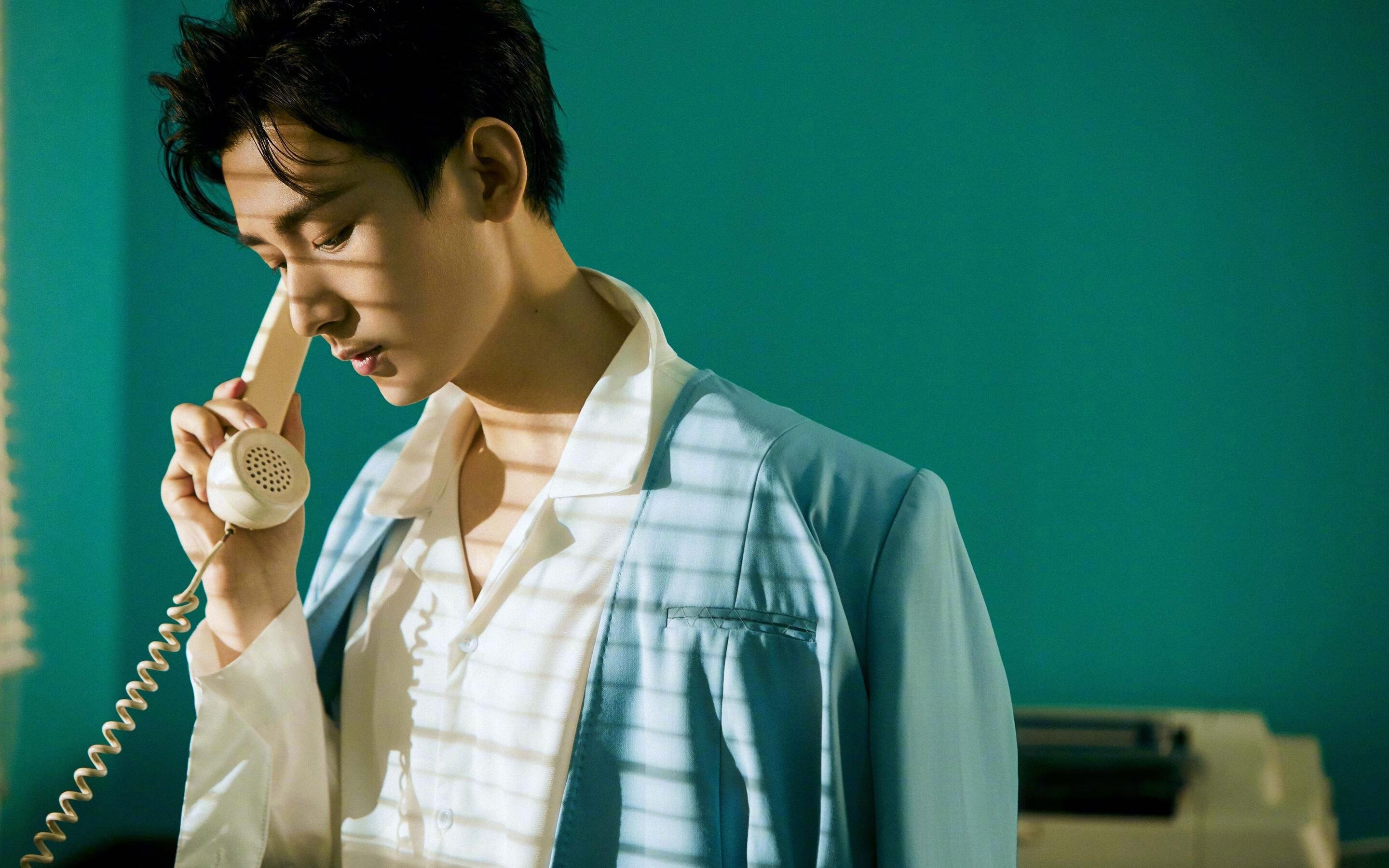 绝杀之夜与纪录之晨，足球世界的两种闪电