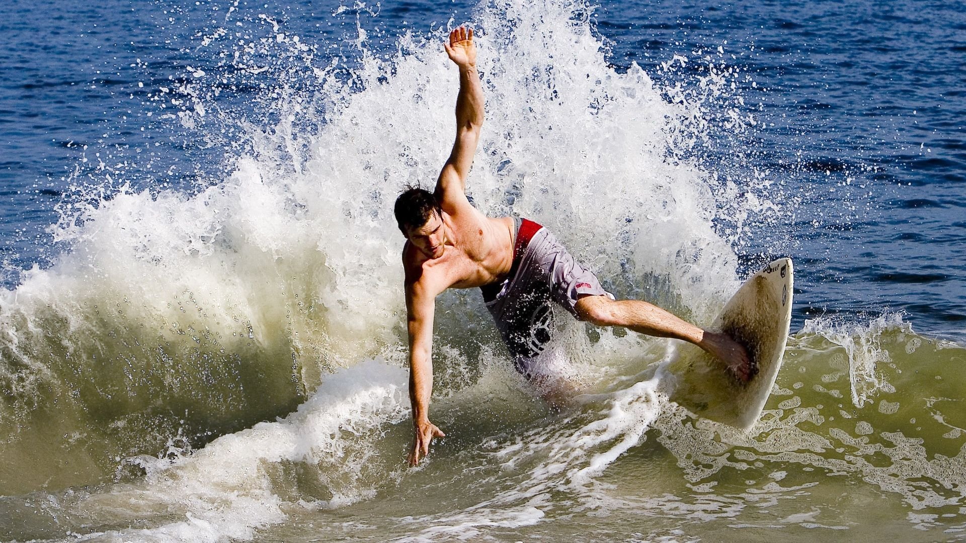 决胜时刻撕裂暗夜，被遗忘的英雄西亚卡姆如何将快船扛过终点线